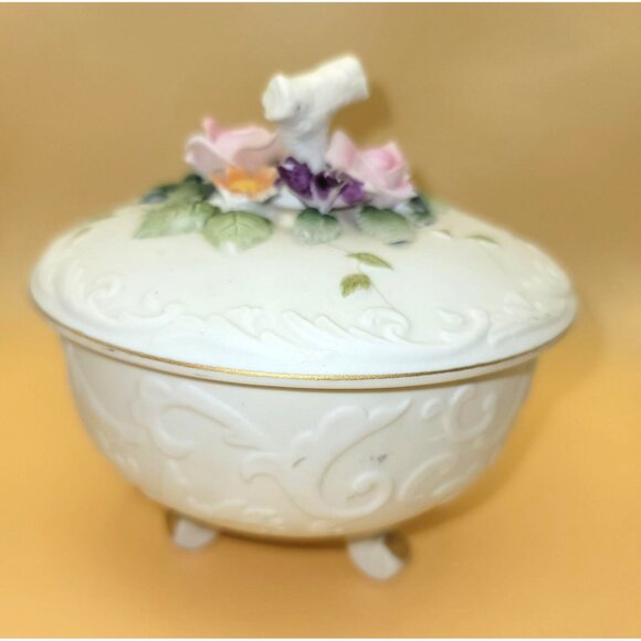 Vintage Lefton Capodimonte Porcelain Footed Trinket Box With Floral Lid SM2011 - Picture 2 of 7